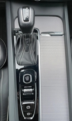 Volvo XC 60 cena 144900 przebieg: 60000, rok produkcji 2019 z Zabłudów małe 781